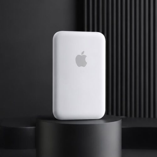 Enjoy fast and secure wireless charging with the MagSafe Power Bank, specially designed for MagSafe-compatible iPhones. Featuring a strong magnetic attachment and a sleek, lightweight design, it delivers a seamless and efficient cable-free charging experience wherever you go.