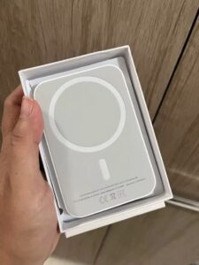 Wireless MagSafe Power Bank in box for iPhone charging.