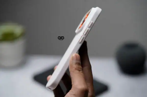 White silicone shockproof case for iPhone 17 Pro Max with Magsafe.